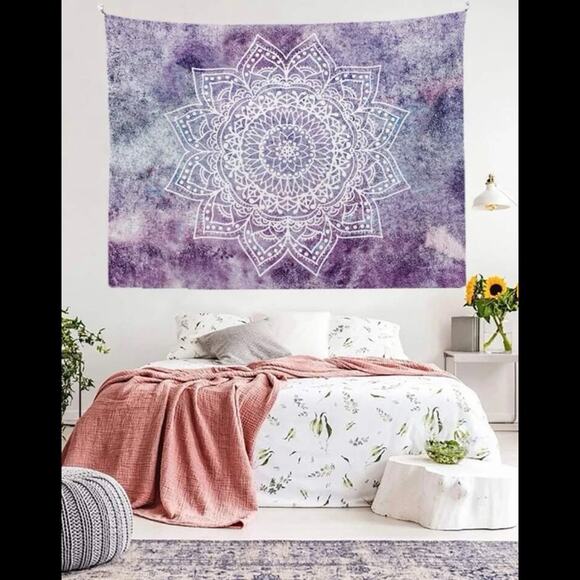URBAN OUTFITTERS Boho Mandala Pink and Purple Geometric Tapestry Wall Hanging - Picture 1 of 4